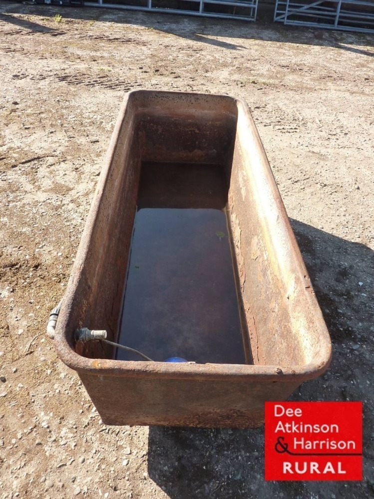 Cast Iron Water Trough C C Foreman & Sons Manor Farm Brigham 