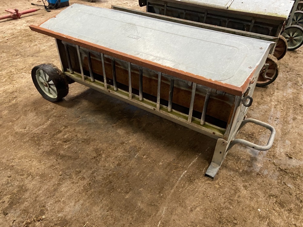 IAE 4ft Lamb Creep Feeder on Wheels