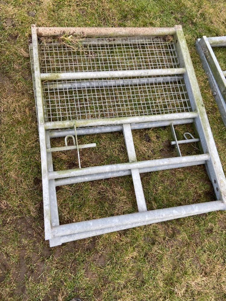 Pair of half mesh 3ft Gates