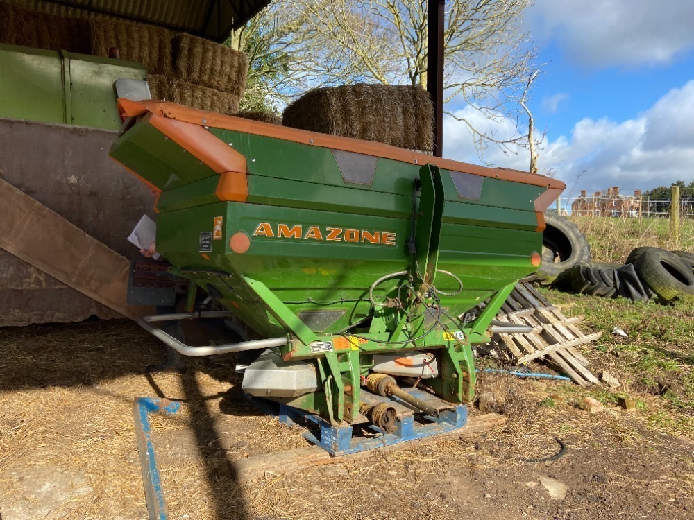 Amazone Zam 3000 Fertiliser Spreader (PTO & Manual in Office)