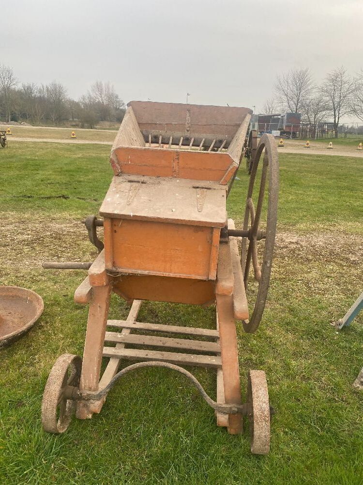 Mangold cutter Collective Machinery Sale including Vintage Items in