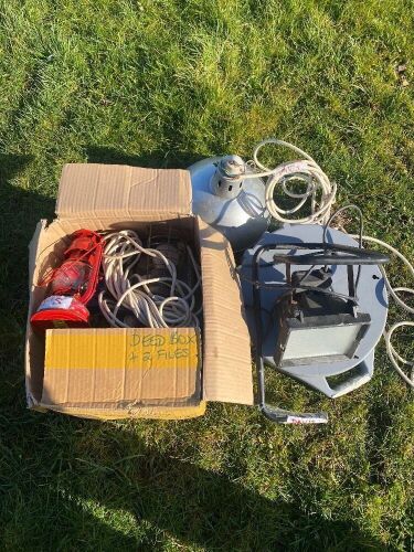 Miscellaneous Electricals including lights, extension cable and heat lamp
