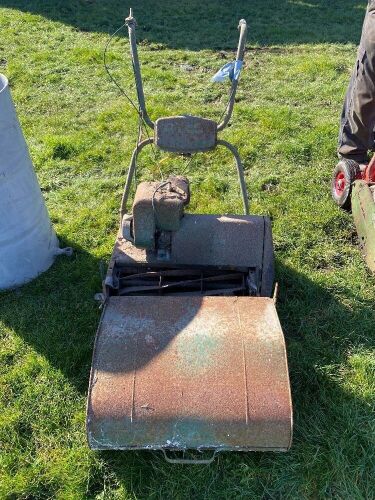 Atco Lawnmower with grass collection box