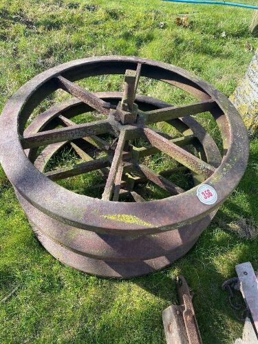 Press Wheel & Yard Scraper & 3 Metal Pulley Wheels