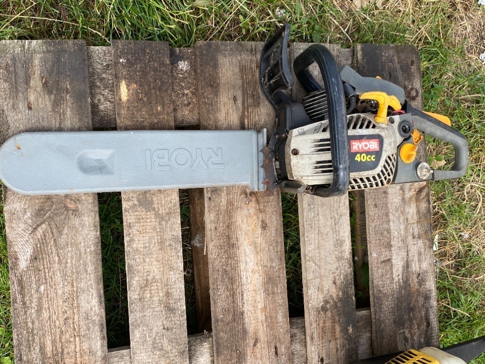 Ryobi 40cc Chainsaw