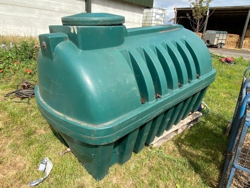 Fuel Tank - For Use as Water Bowser Only (Damaged), Approx. 2000l