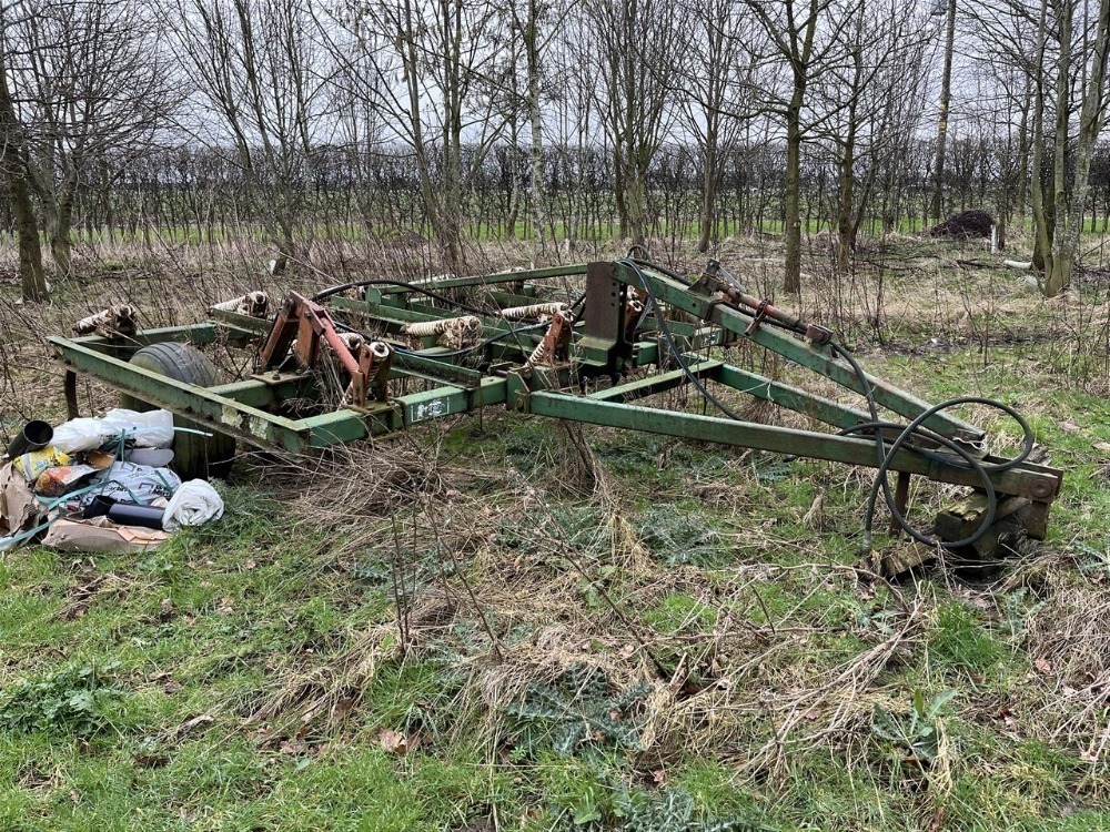 Glencoe soil saver, 9 tines (3.4m).