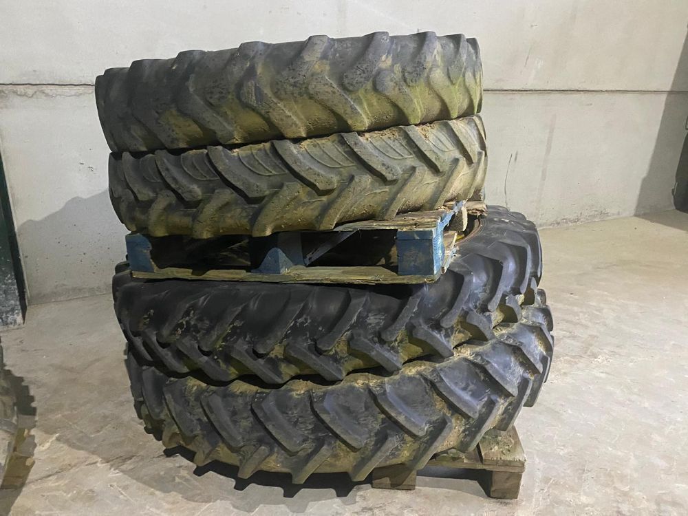 Rowcrop Wheels 11.2 R36 and 11.2 R48 (fit 6830 John Deere)