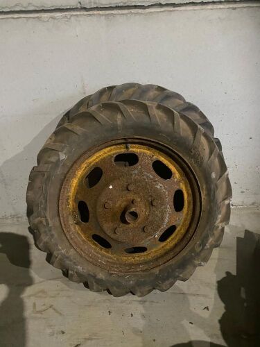 Pair of Wheels and Tyres 6.25/22
