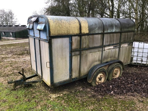 Livestock trailer, metal floor and back door with wooden gates